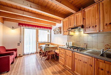 Apartment in Canazei. cosy apartment on the second floor for 2 persons with kitchenette in the living room, bedroom, bathroom and balcony