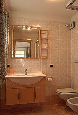 Appartamento a San Giovanni di Fassa - Pozza. Bagno