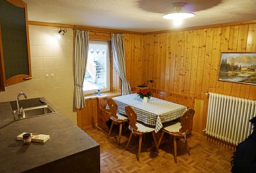 Wohnung - San Giovanni di Fassa - Pozza. Die Wohnung BLU hat die Küche, 2 Schlafzimmer und Badezimmer