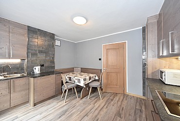 Apartment in Campitello di Fassa - Favè 2 - Photo ID 8183