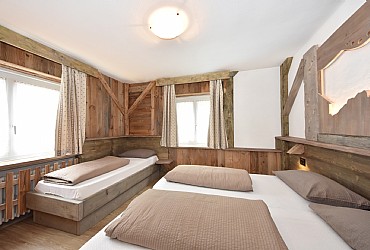 Apartment in Campitello di Fassa - Favè 1 - Photo ID 8203