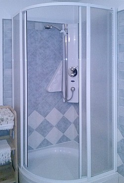 Apartment in Canazei. Idromassage shower