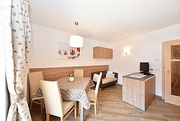 Appartamento a San Giovanni di Fassa - Pozza - ROSSO - ID foto 8260