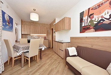 Casa Dorich - L''appartamento VERDE è composto da soggiorno, angolo cottura, camere a tre letti e bagno.