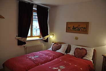 Apartment in Canazei. Bedroom with two singles beds is possible double