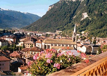 Appartamento a Predazzo. Panorama dalla villa.